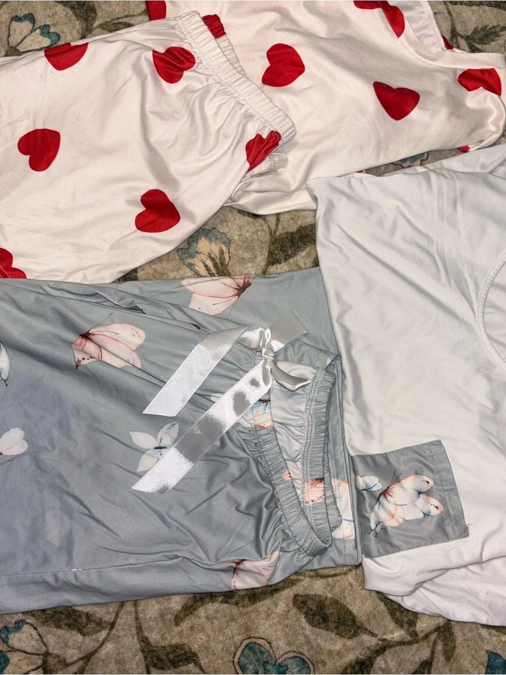 White & Red Heart Print Women's Pajama Set